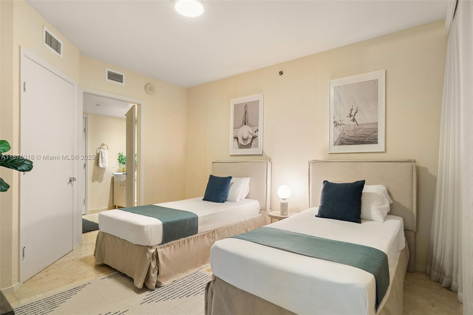 1830 S Ocean Dr 2306 photo 17