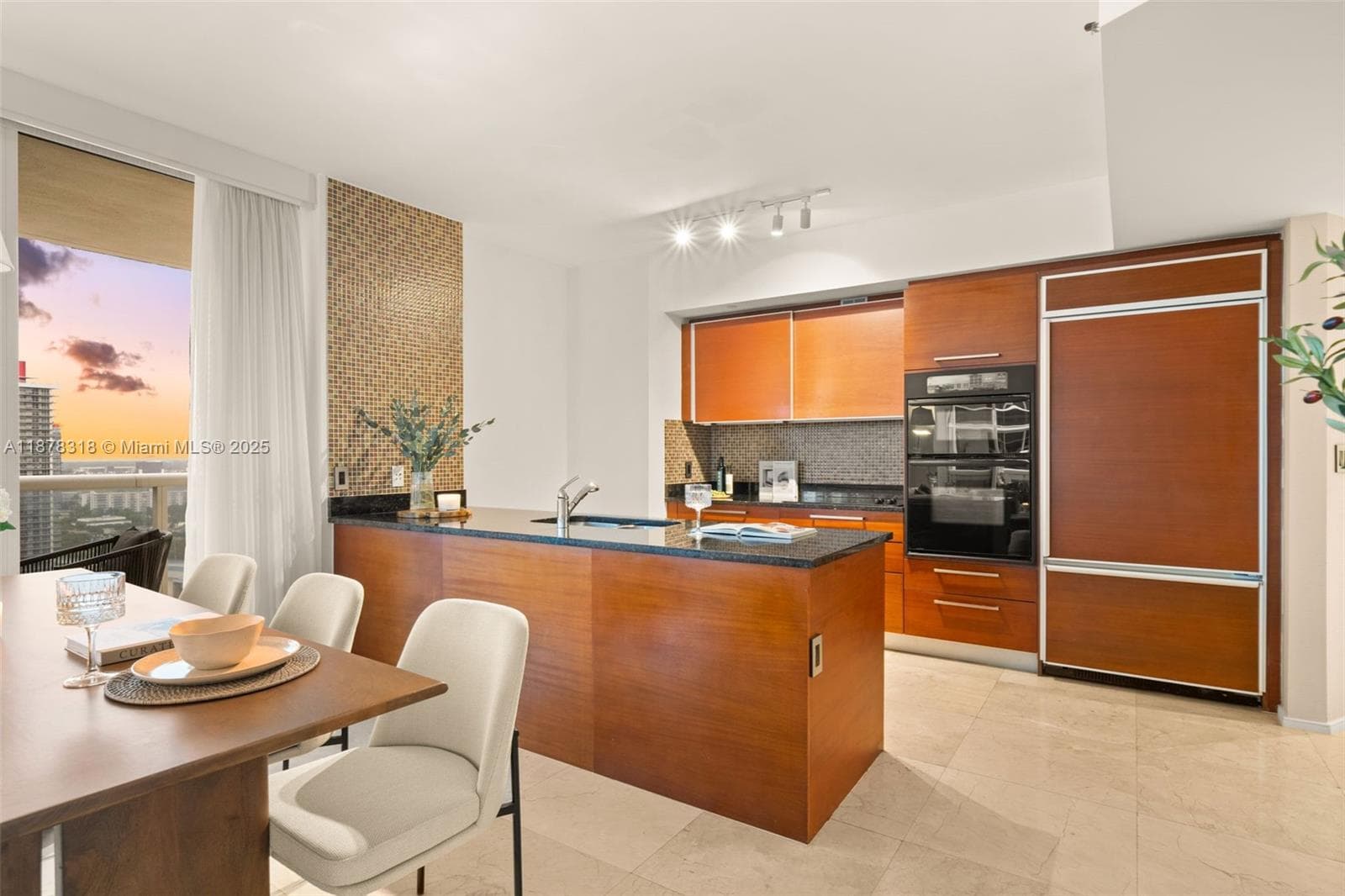 1830 S Ocean Dr 2306 photo 7