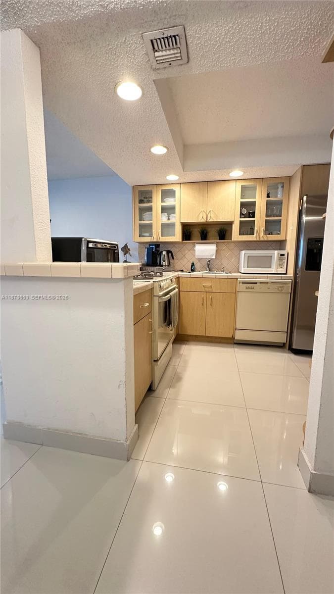 2030 S Ocean Dr 725 photo 7