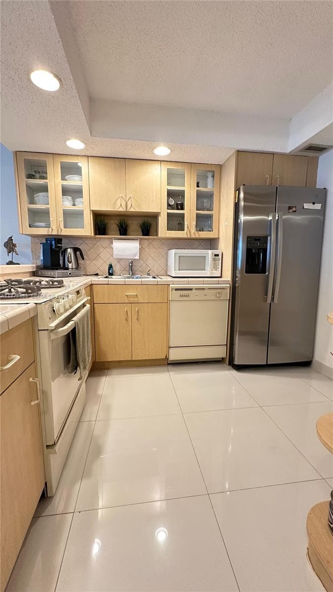 2030 S Ocean Dr 725 photo 5