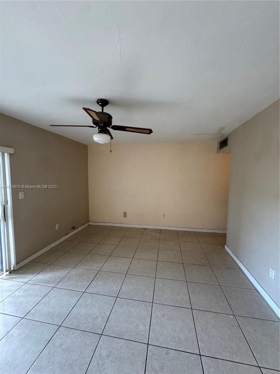 10353 N Kendall Dr BB2 photo 6