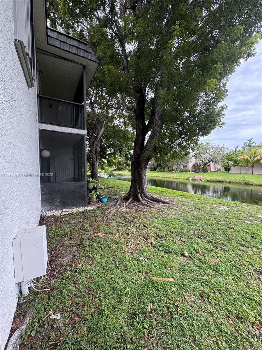 10353 N Kendall Dr BB2 photo 3