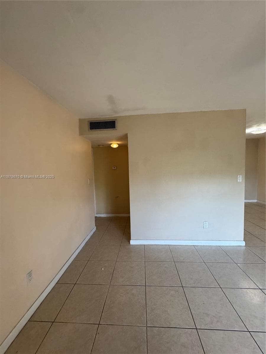 10353 N Kendall Dr BB2 photo 11