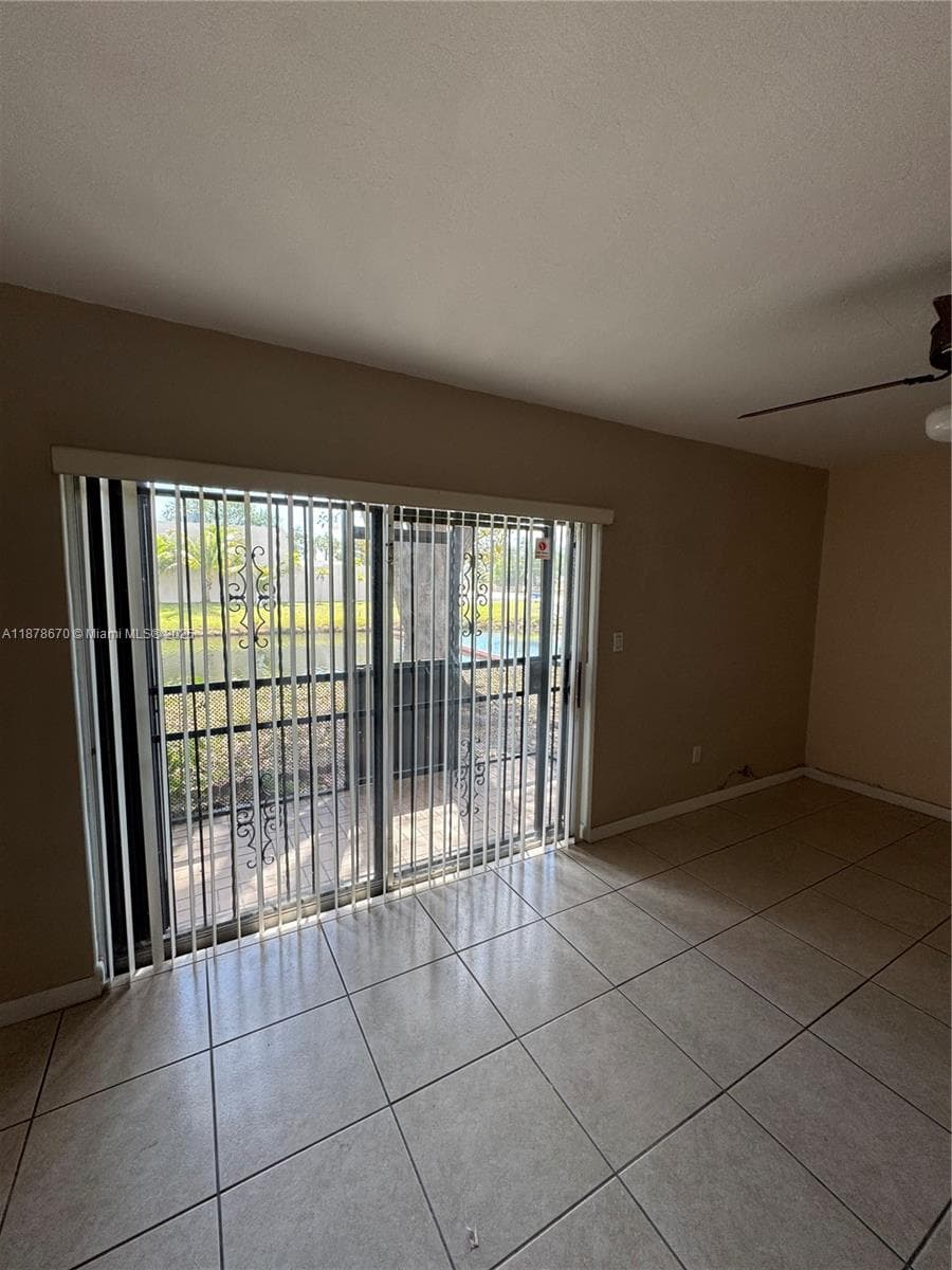 10353 N Kendall Dr BB2 photo 4