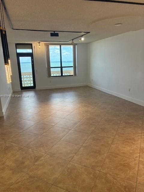 10185 Collins Ave 917 photo 2