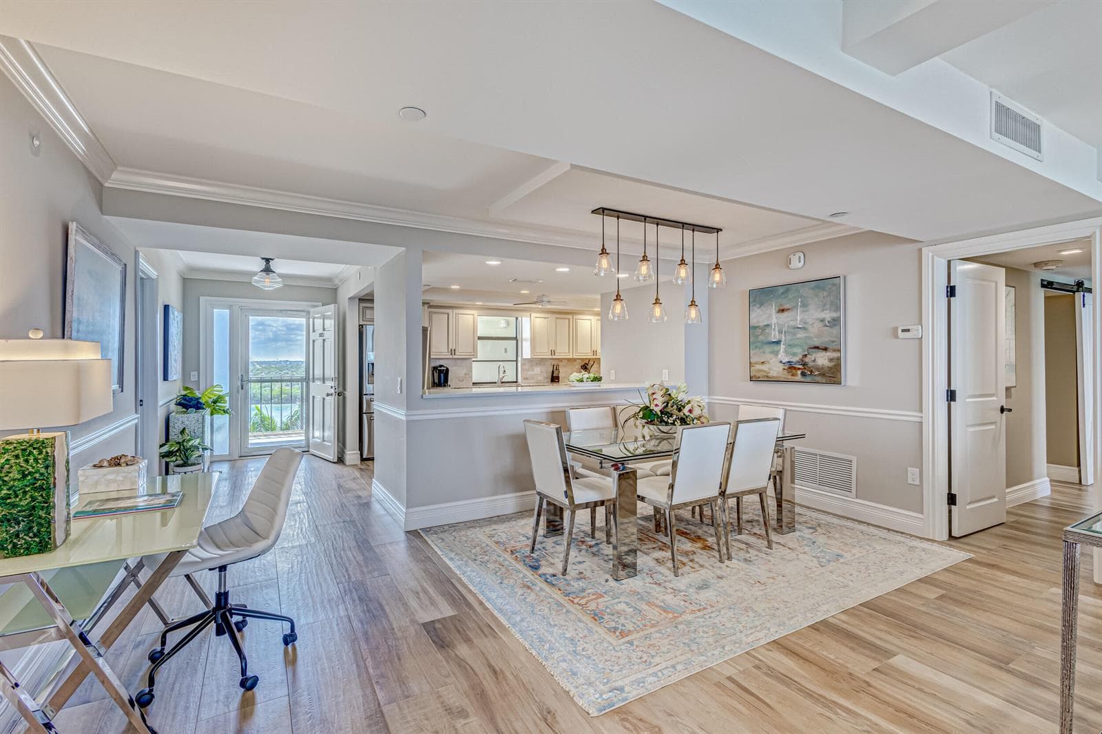 400 Beach Road 702 photo 10