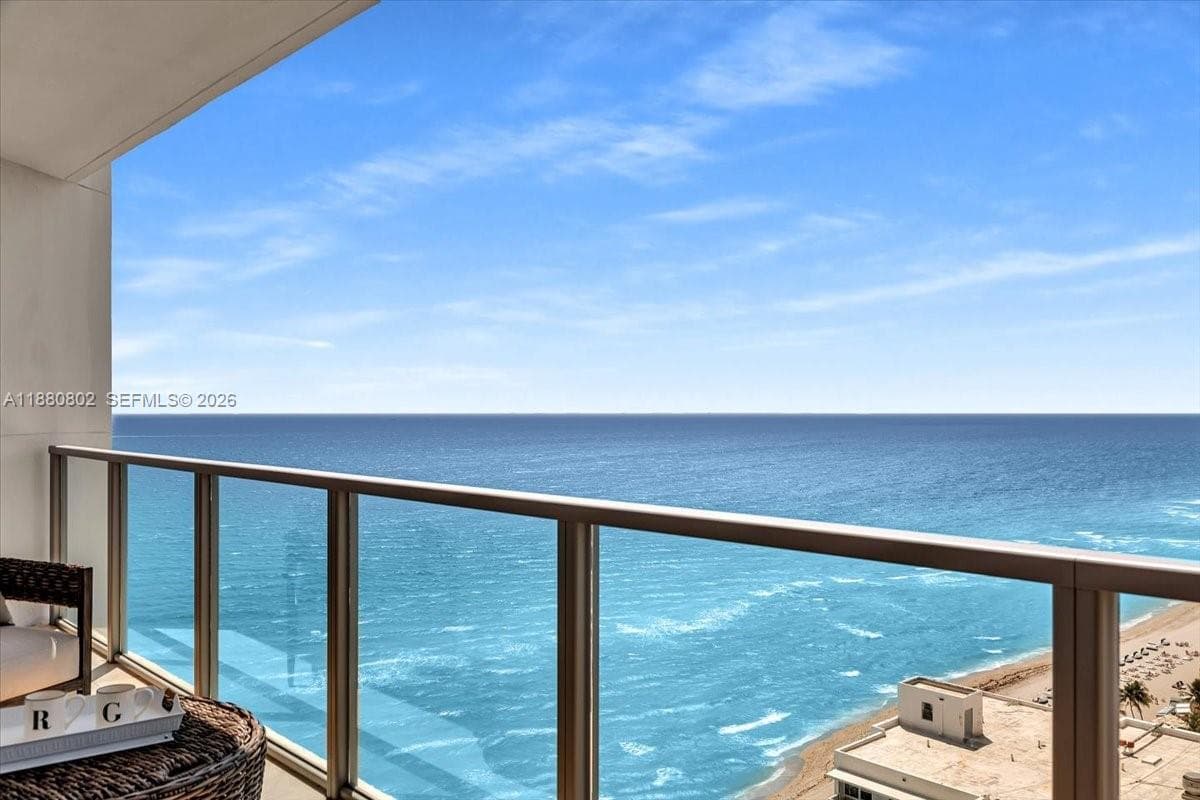 3101 S Ocean Dr 2307 photo 3