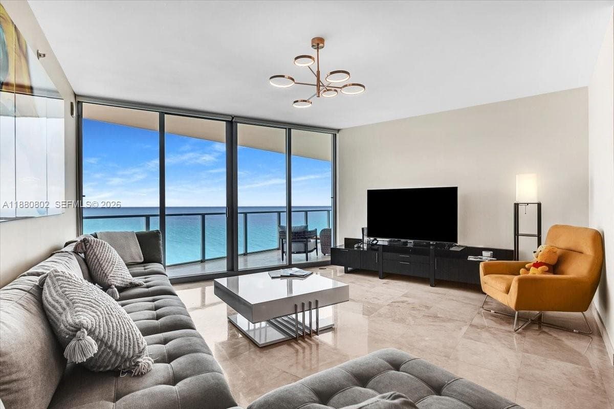 3101 S Ocean Dr 2307 photo 9