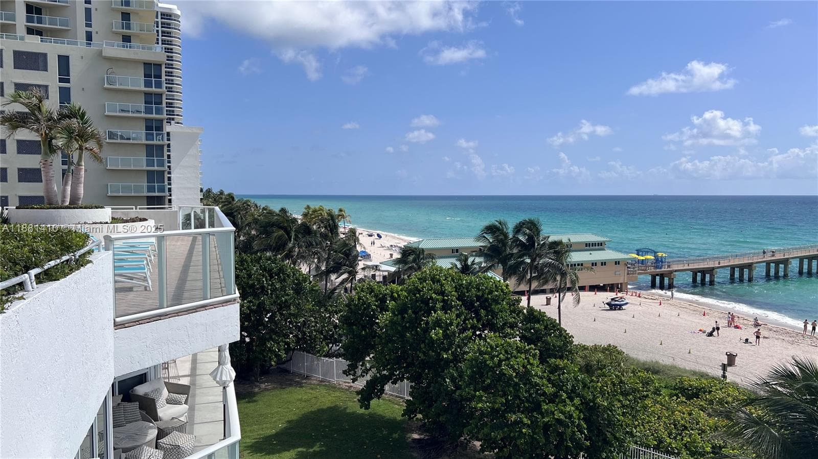 16485 Collins Ave 2334 photo 2