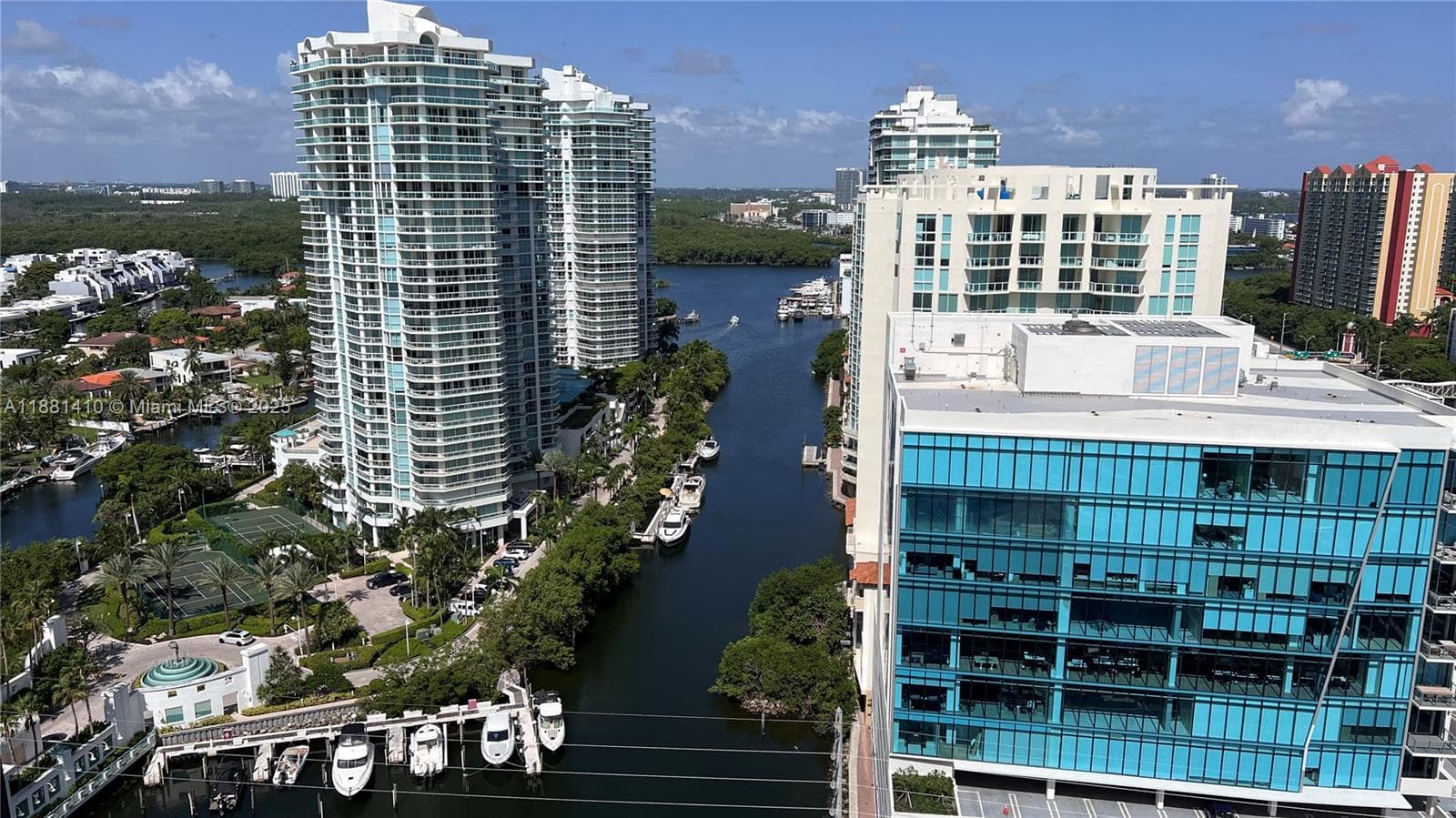 16485 Collins Ave 2334 photo 11