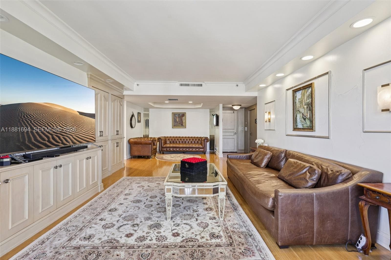 20191 E Country Club Dr 1102 photo 6