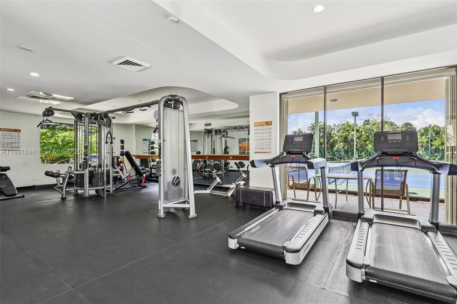 20191 E Country Club Dr 1102 photo 25