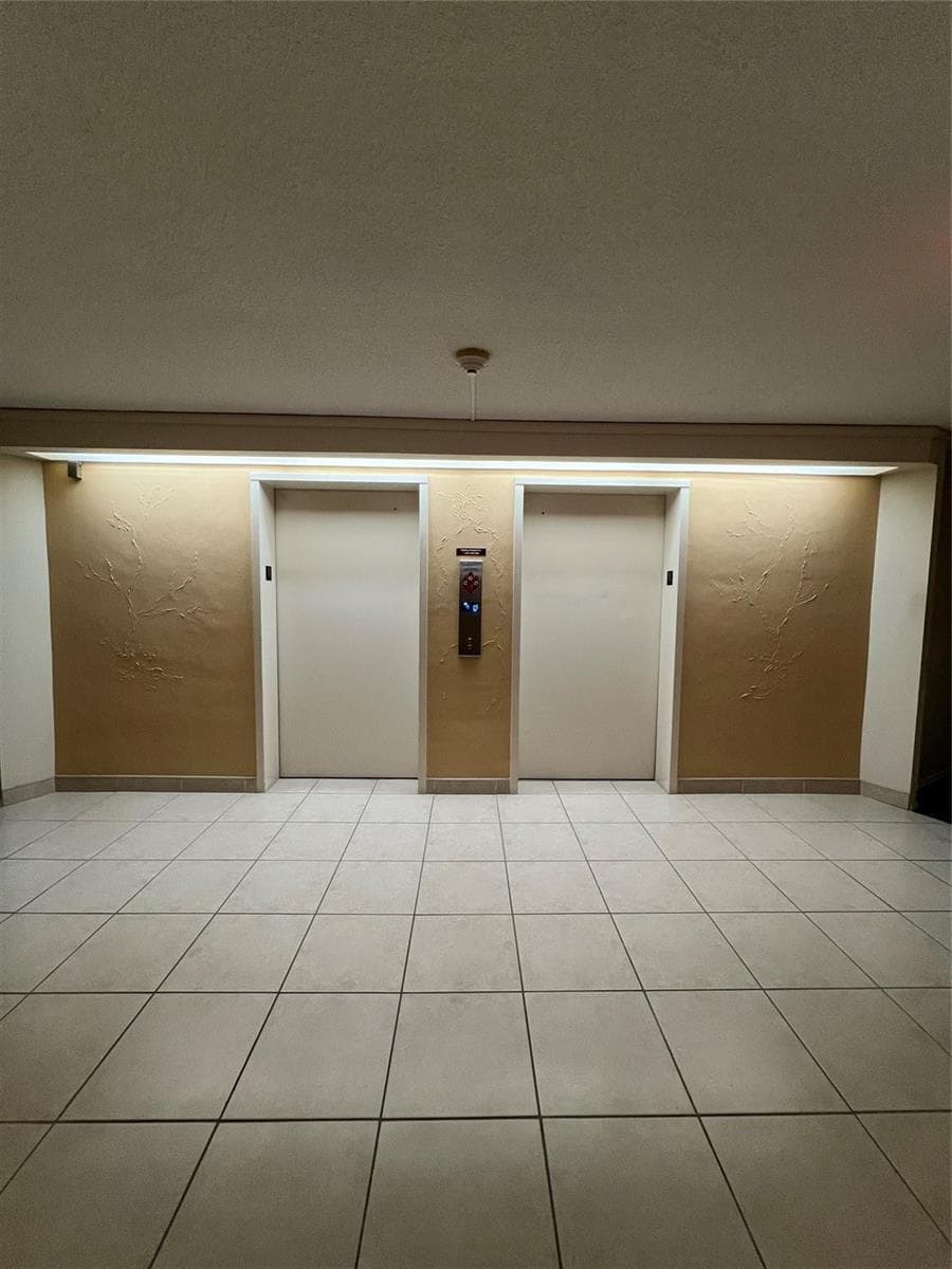 1200 Hibiscus Avenue 1501 photo 25