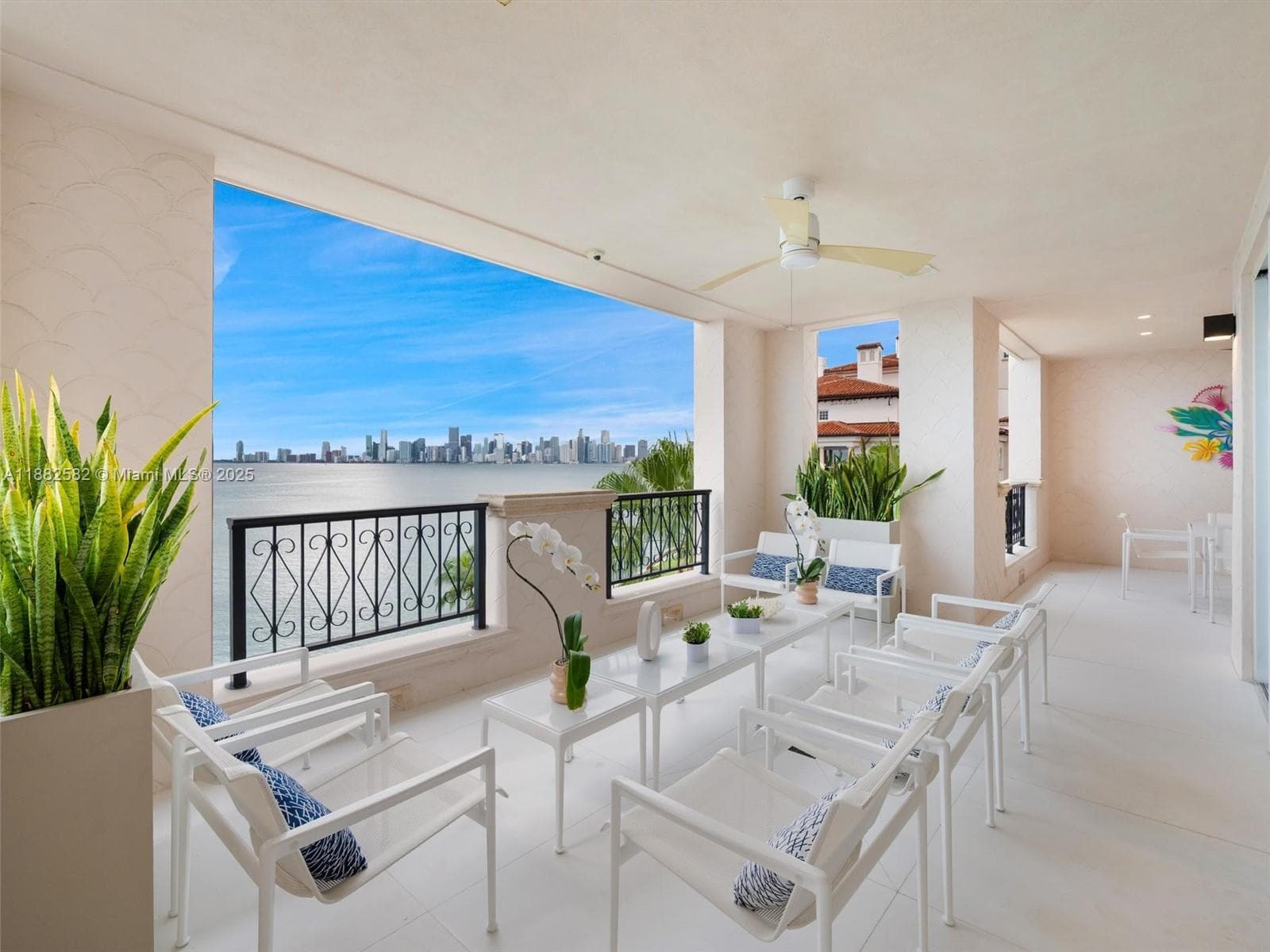 5053 Fisher Island Dr 5053 photo 3