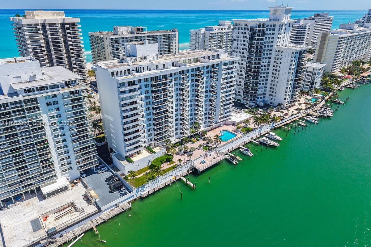 5700 Collins Ave 3M photo 21