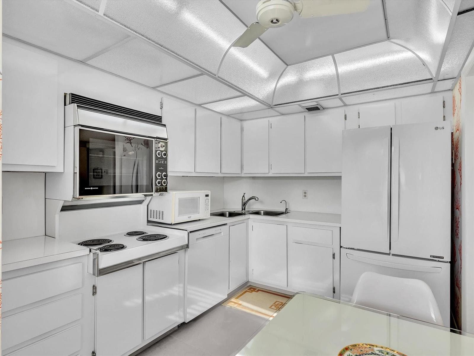 1537 E Hillsboro Boulevard 438 photo 8