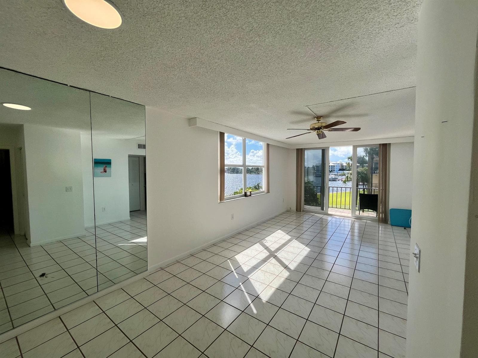 301 Croton Avenue 305 photo 4