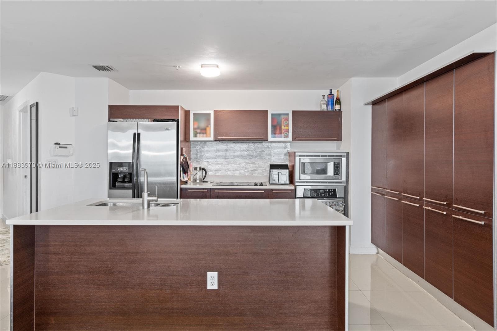 1900 N Bayshore Dr 4018 photo 9