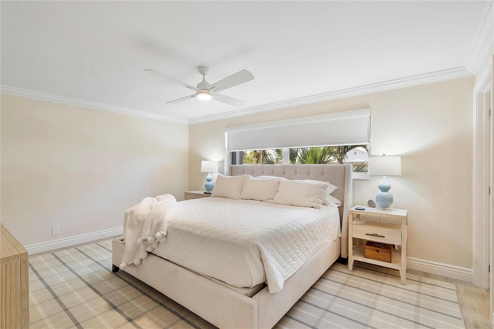 1710 S Ocean Lane 201 photo 12