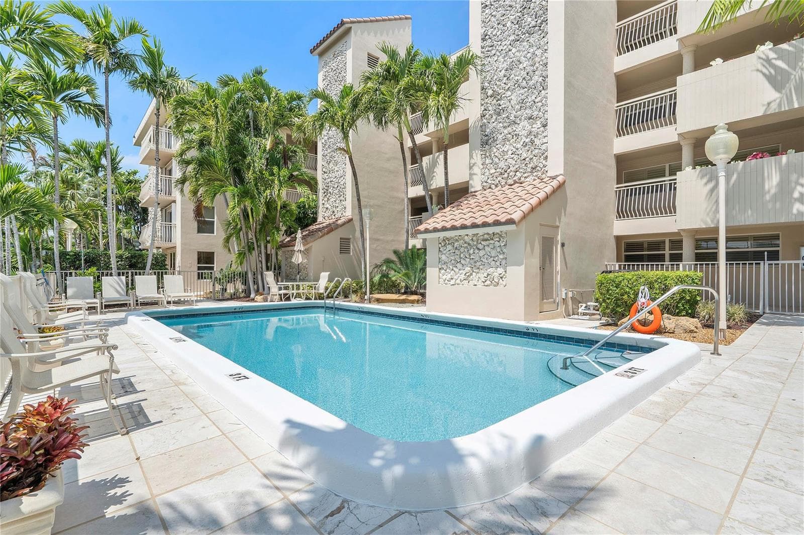 1710 S Ocean Lane 201 photo 21
