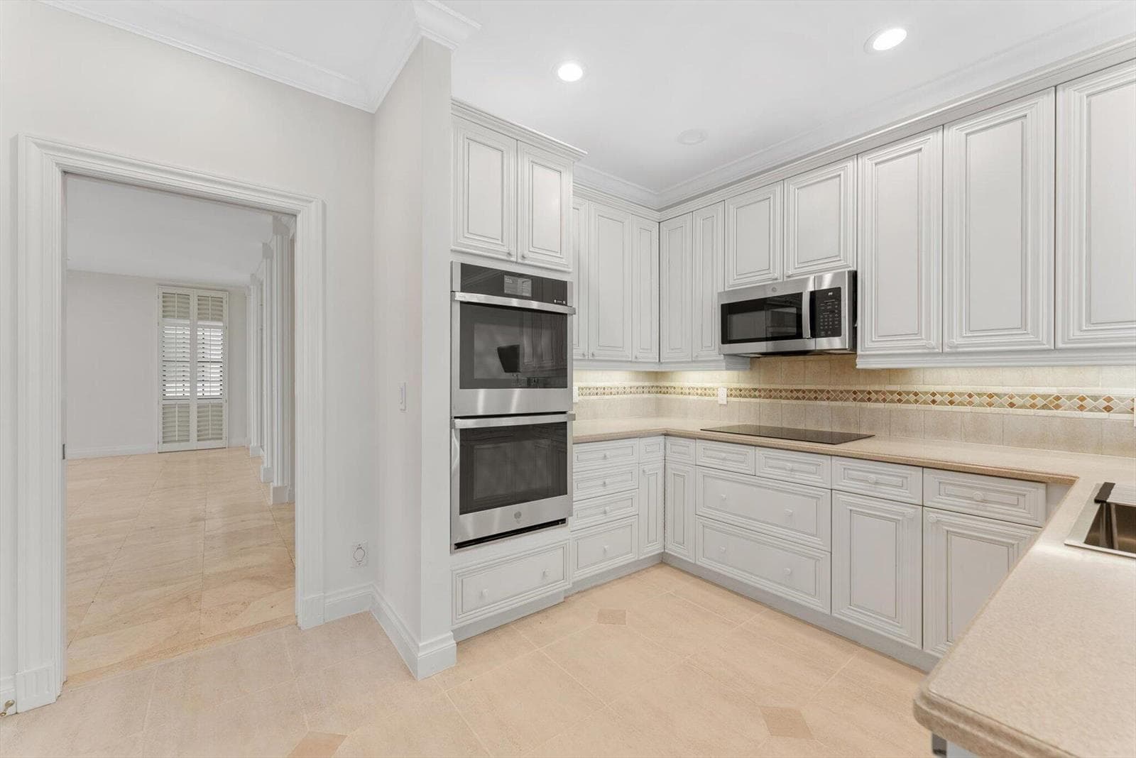 5841 N Ocean Boulevard F2 photo 17