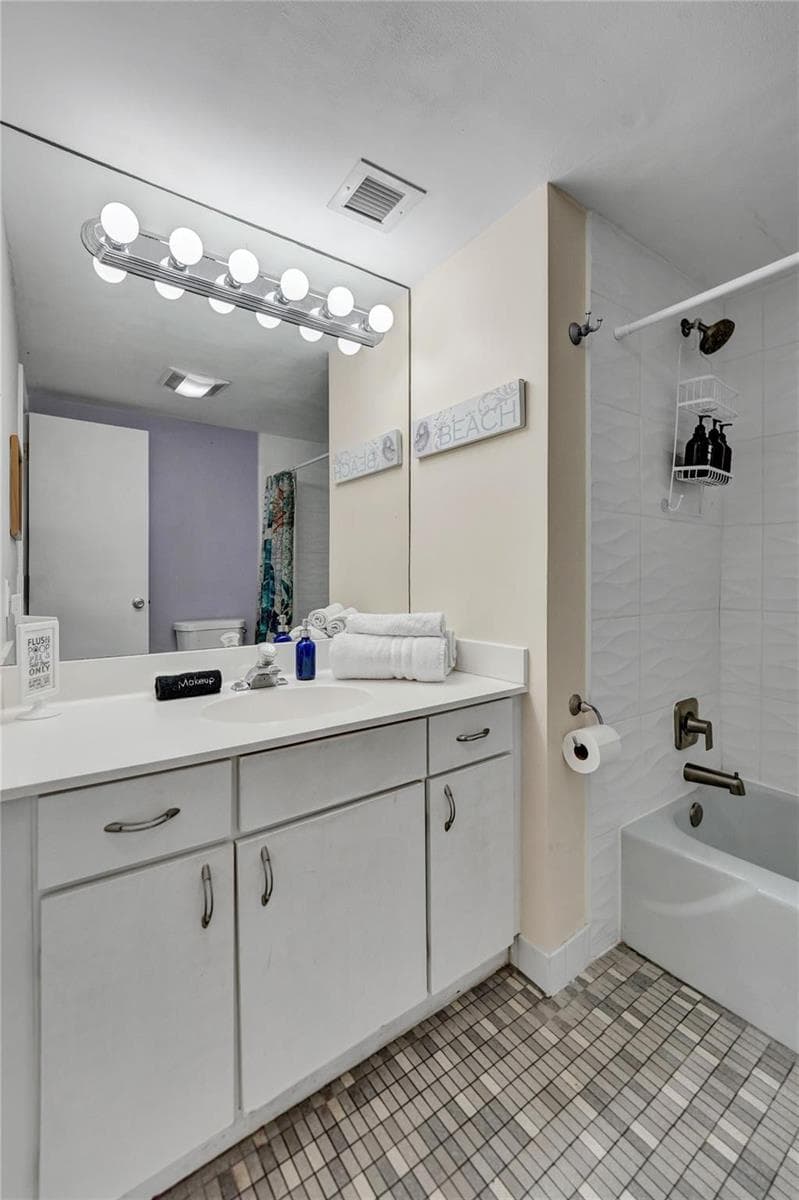 341 N Birch Road 316 photo 23