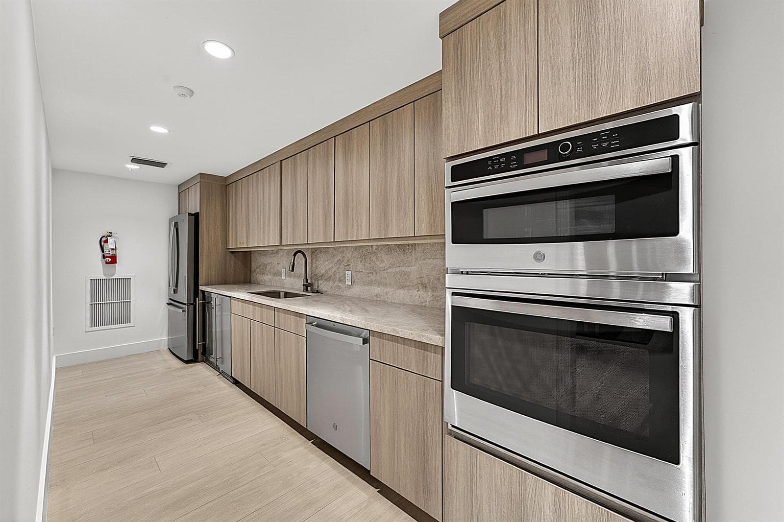 2773 S Ocean Boulevard 2060 photo 25
