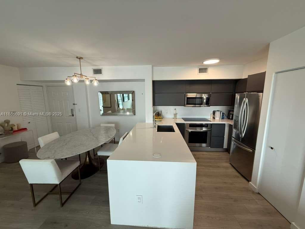 1155 Brickell Bay Dr 1408 photo 3
