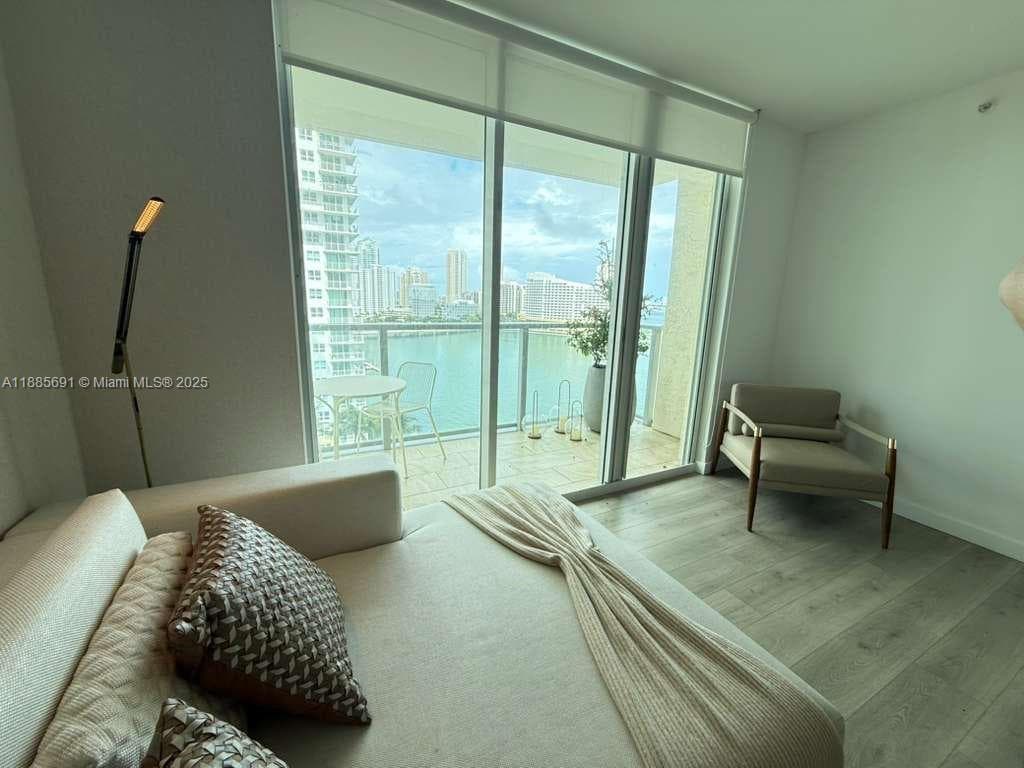 1155 Brickell Bay Dr 1408 photo 10