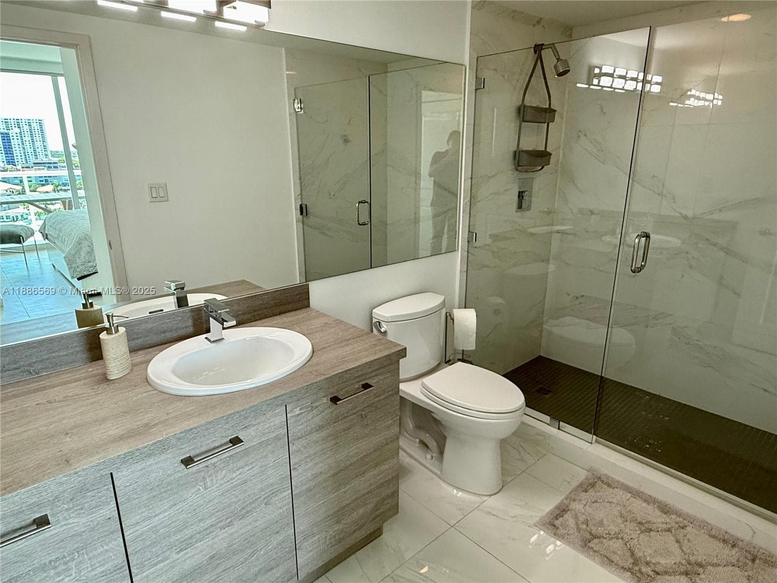 400 Sunny Isles Blvd 916 photo 11