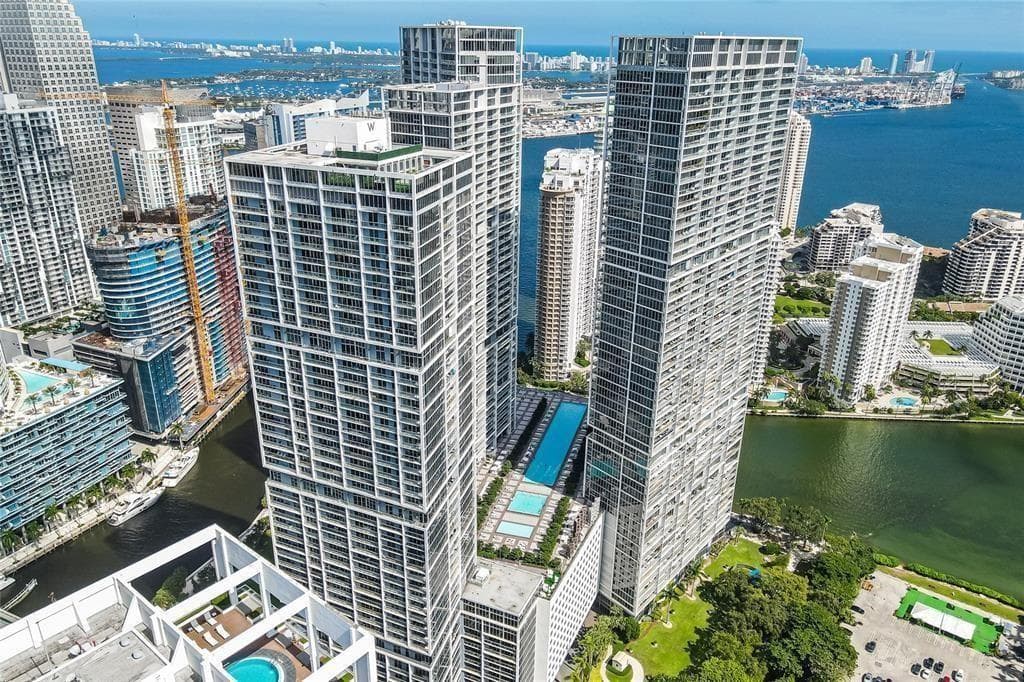 465 Brickell Avenue 2706 photo 6