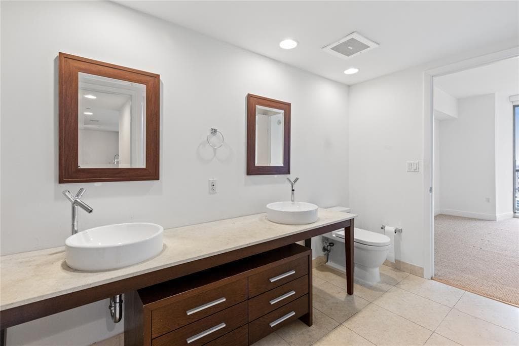 465 Brickell Avenue 2706 photo 13