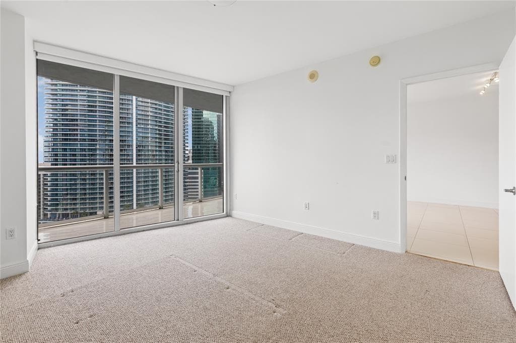 465 Brickell Avenue 2706 photo 14