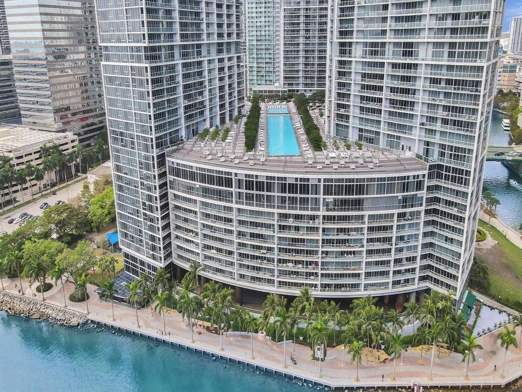 465 Brickell Avenue 2706 photo 18