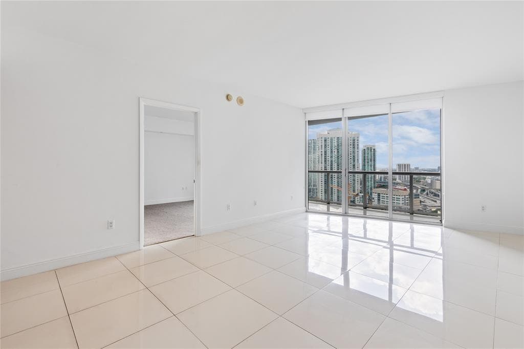 465 Brickell Avenue 2706 photo 15