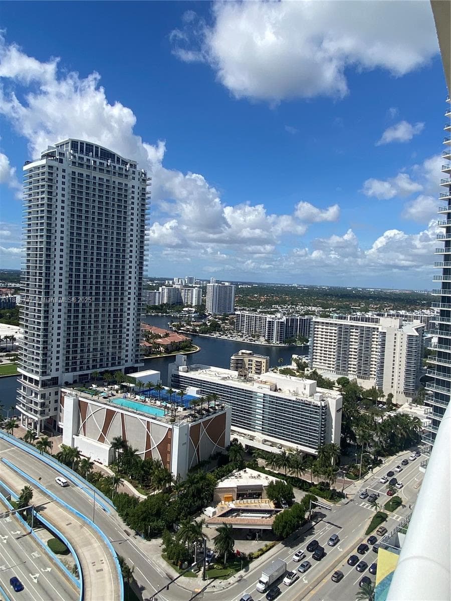 1800 S Ocean Dr 2909 photo 16