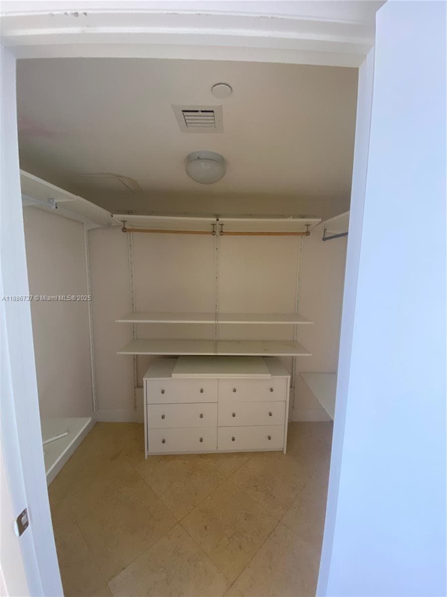 1800 S Ocean Dr 2909 photo 9