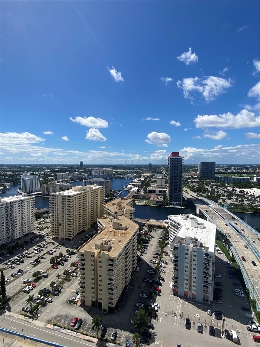 1800 S Ocean Dr 2909 photo 15