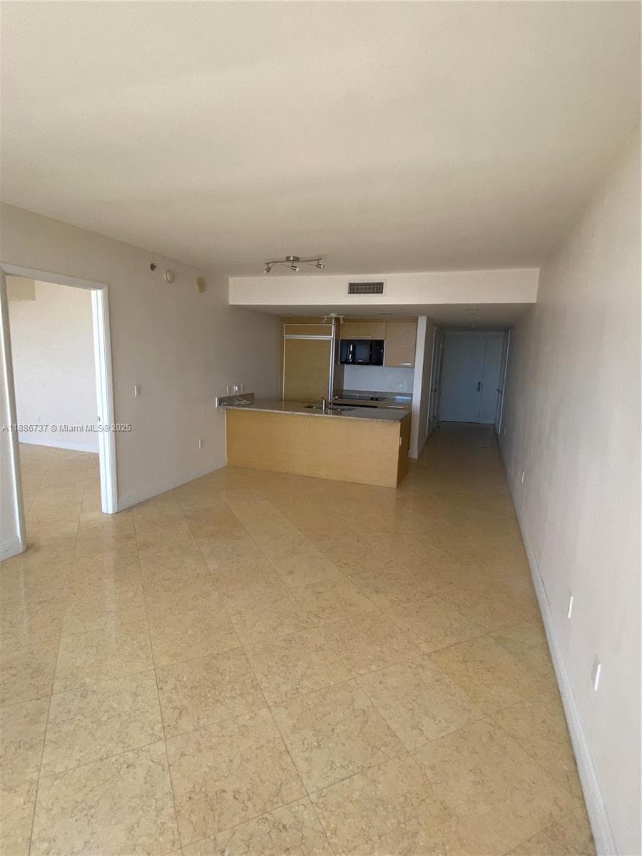 1800 S Ocean Dr 2909 photo 11