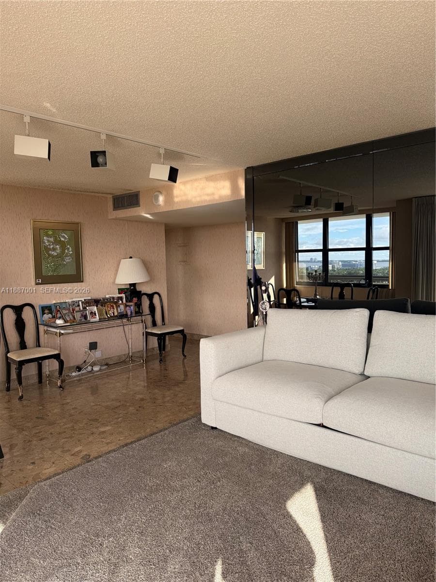 2555 Collins Ave 2112 photo 10