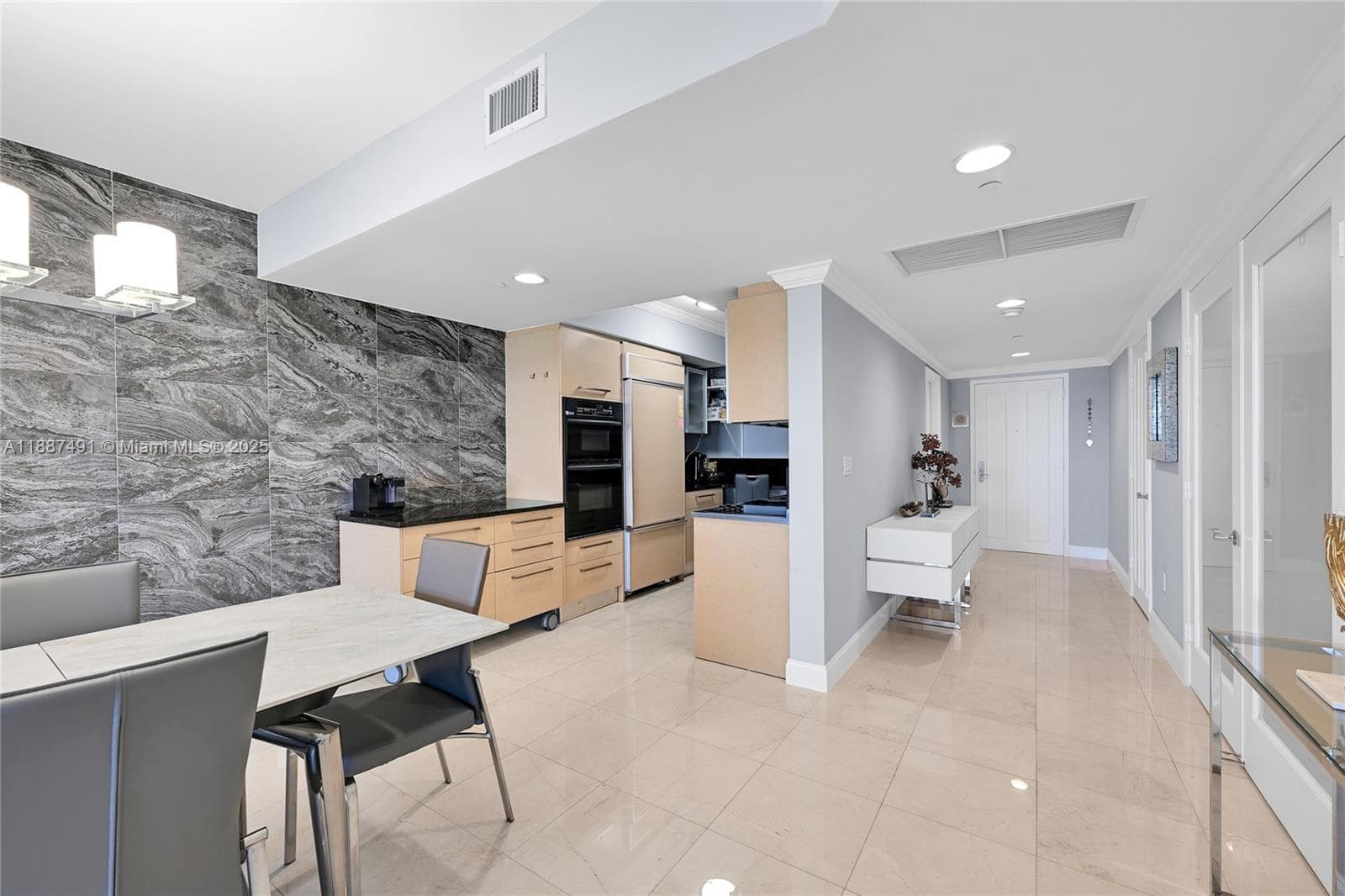 1850 S OCEAN DR 1507 photo 7