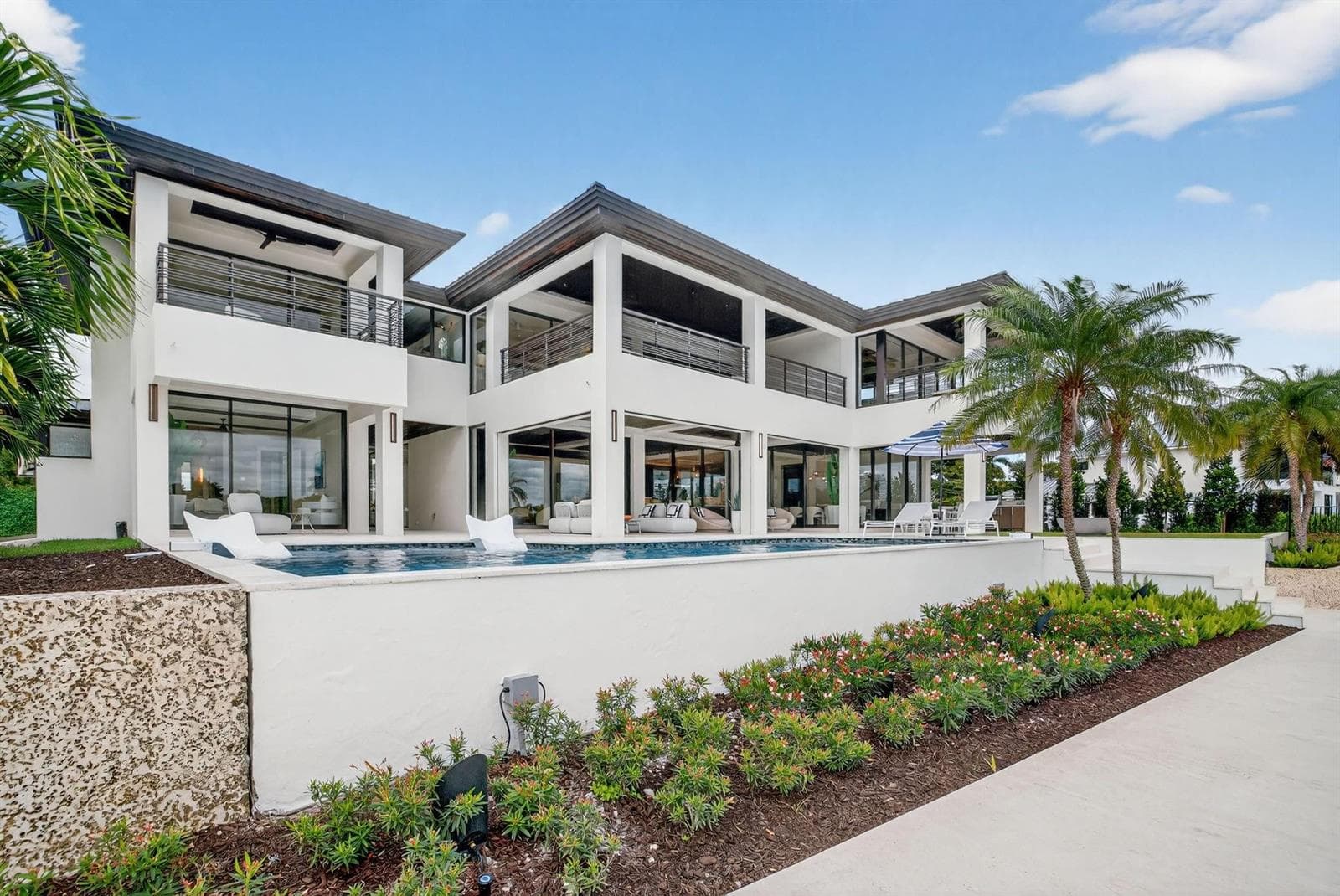 1918 Intracoastal Drive photo 7
