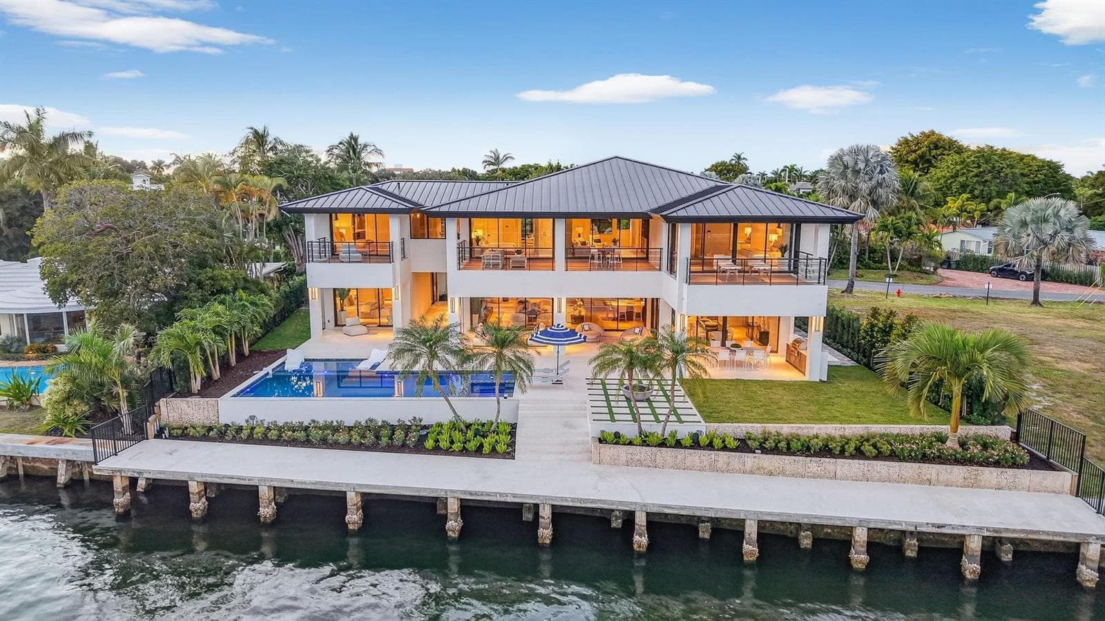 1918 Intracoastal Drive photo 1