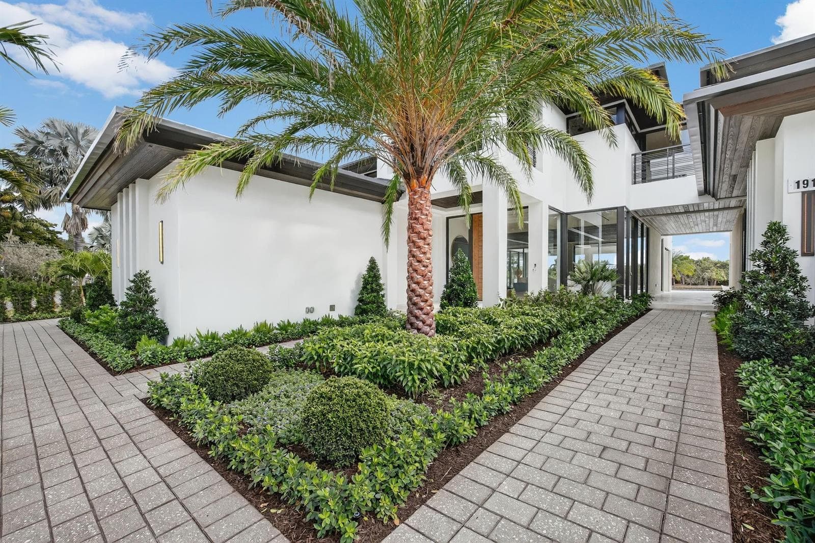 1918 Intracoastal Drive photo 10