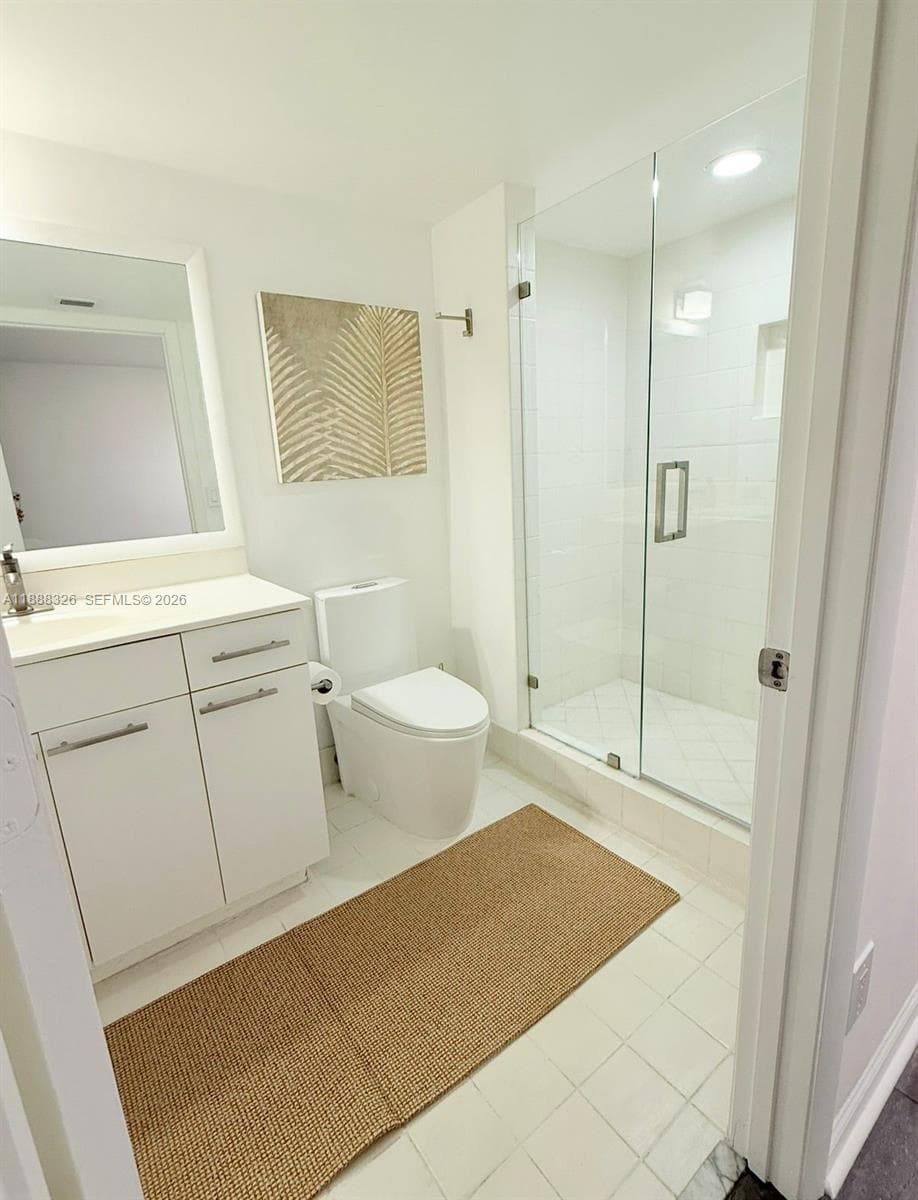 21055 Yacht Club Dr 606 photo 12