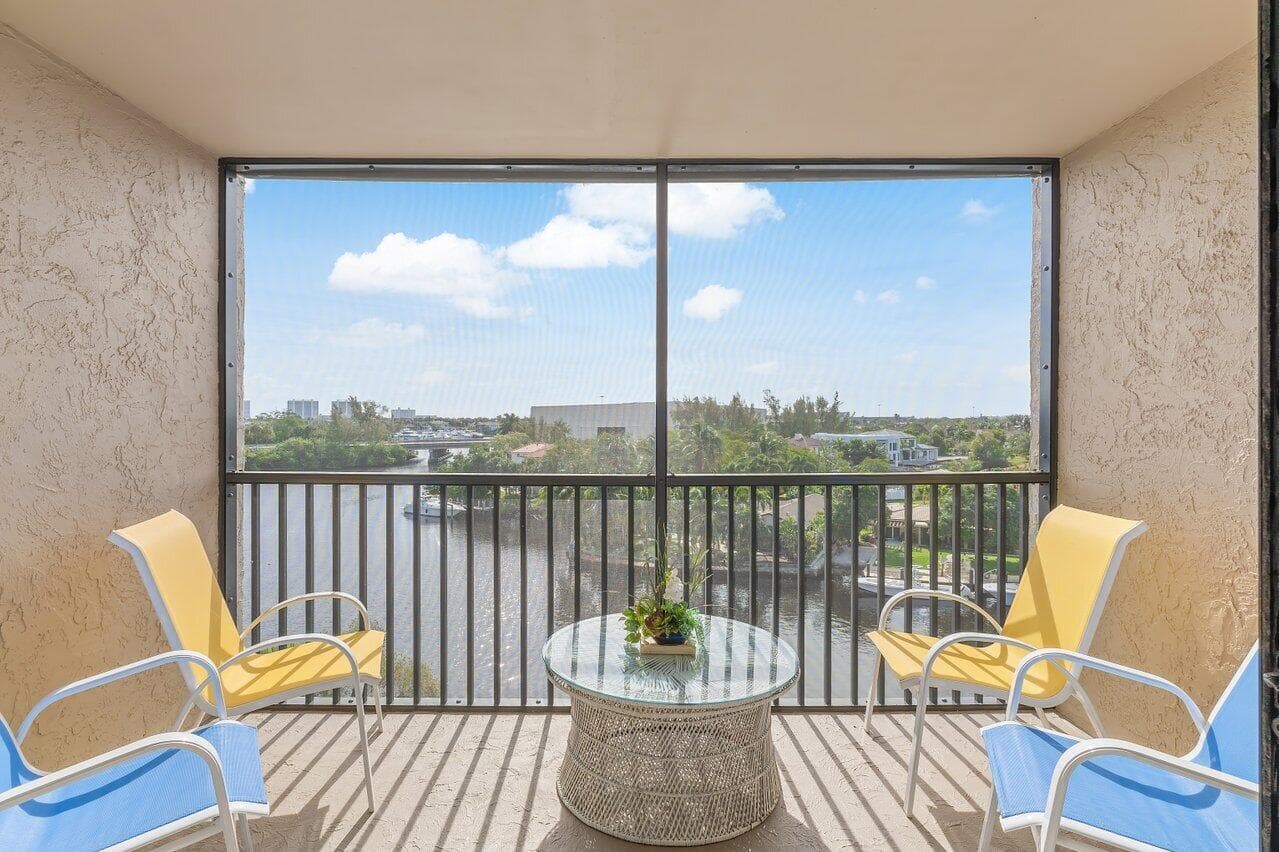 13 Royal Palm Way 602 photo 14