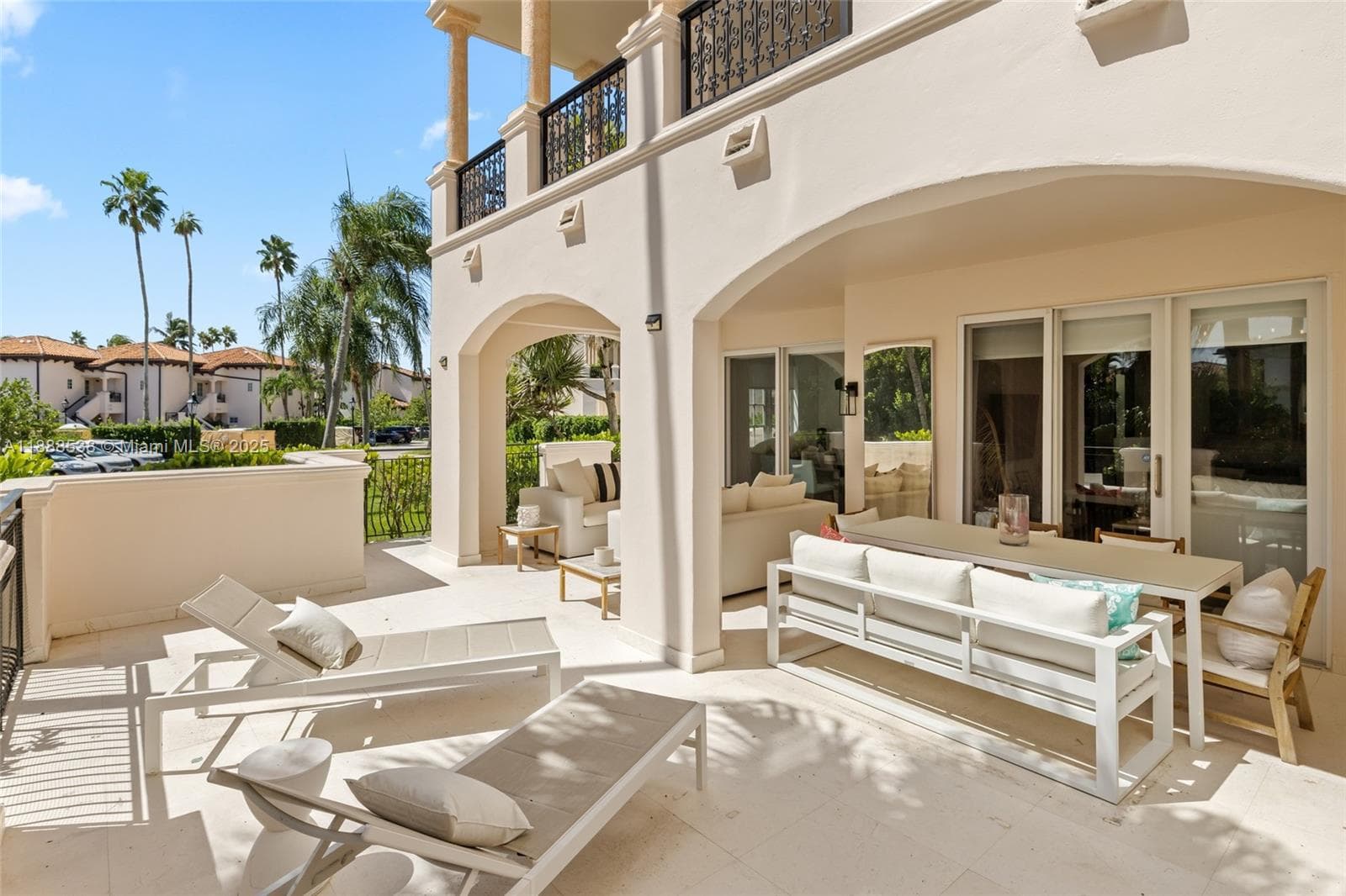 19216 Fisher Island Dr 19216 photo 20