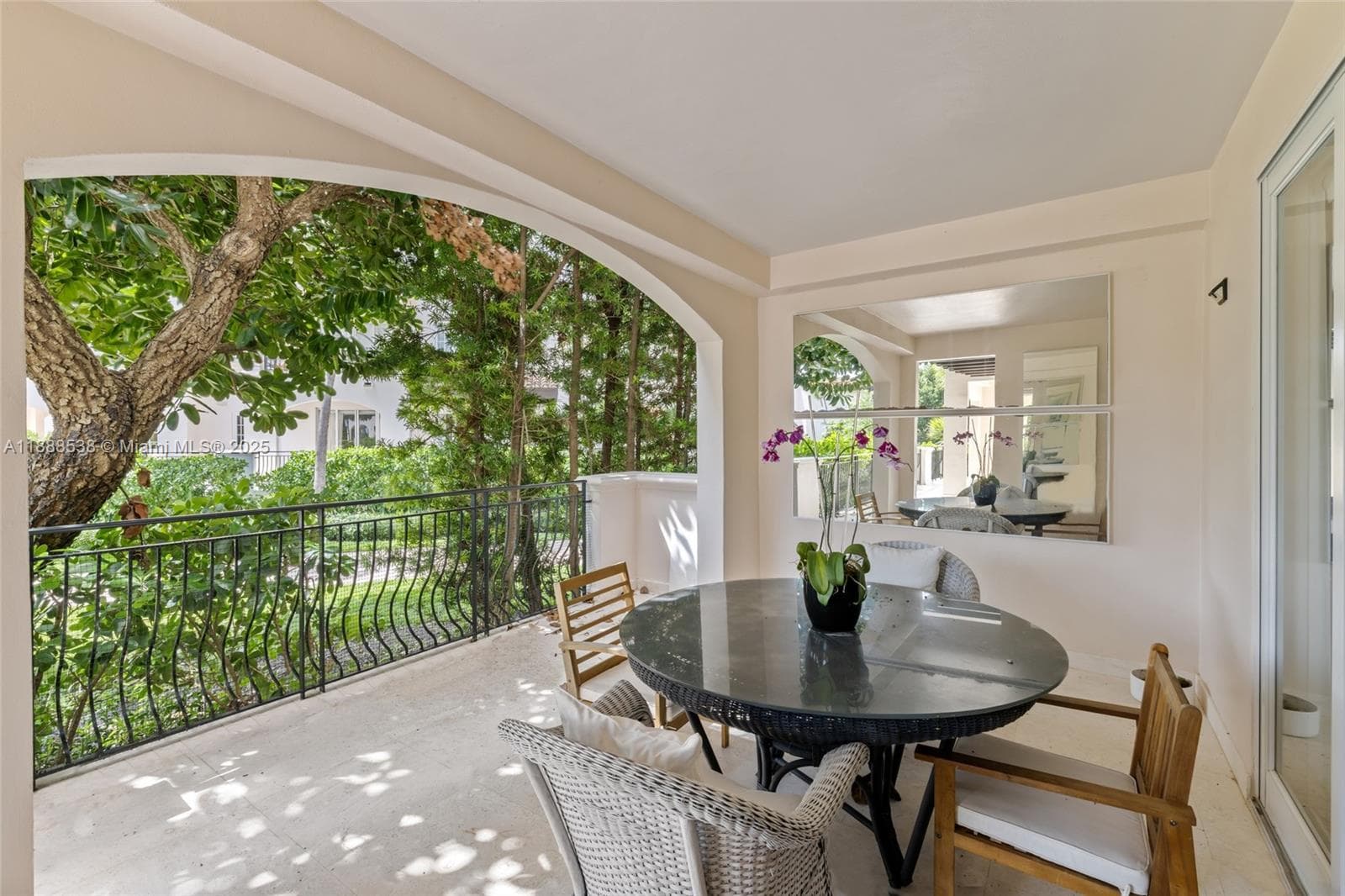 19216 Fisher Island Dr 19216 photo 25