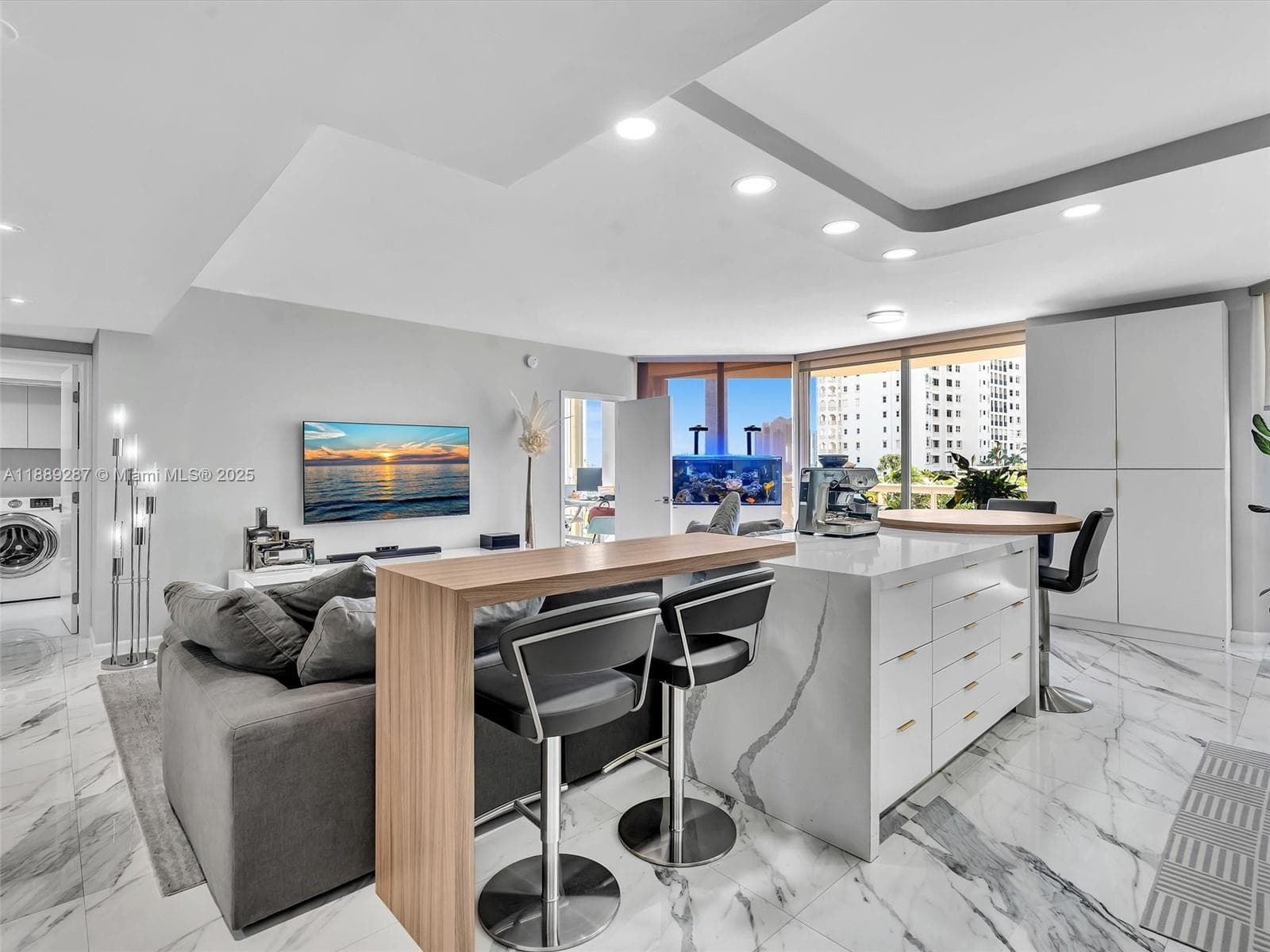 20191 E Country Club Dr 511 photo 13
