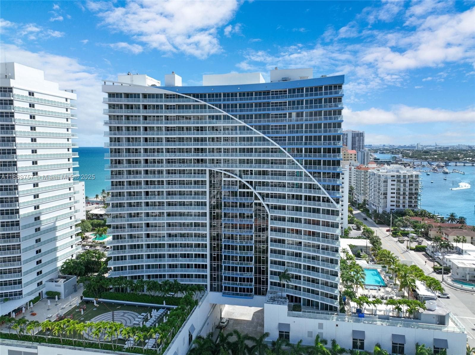 3101 Bayshore Dr 1704 photo 1